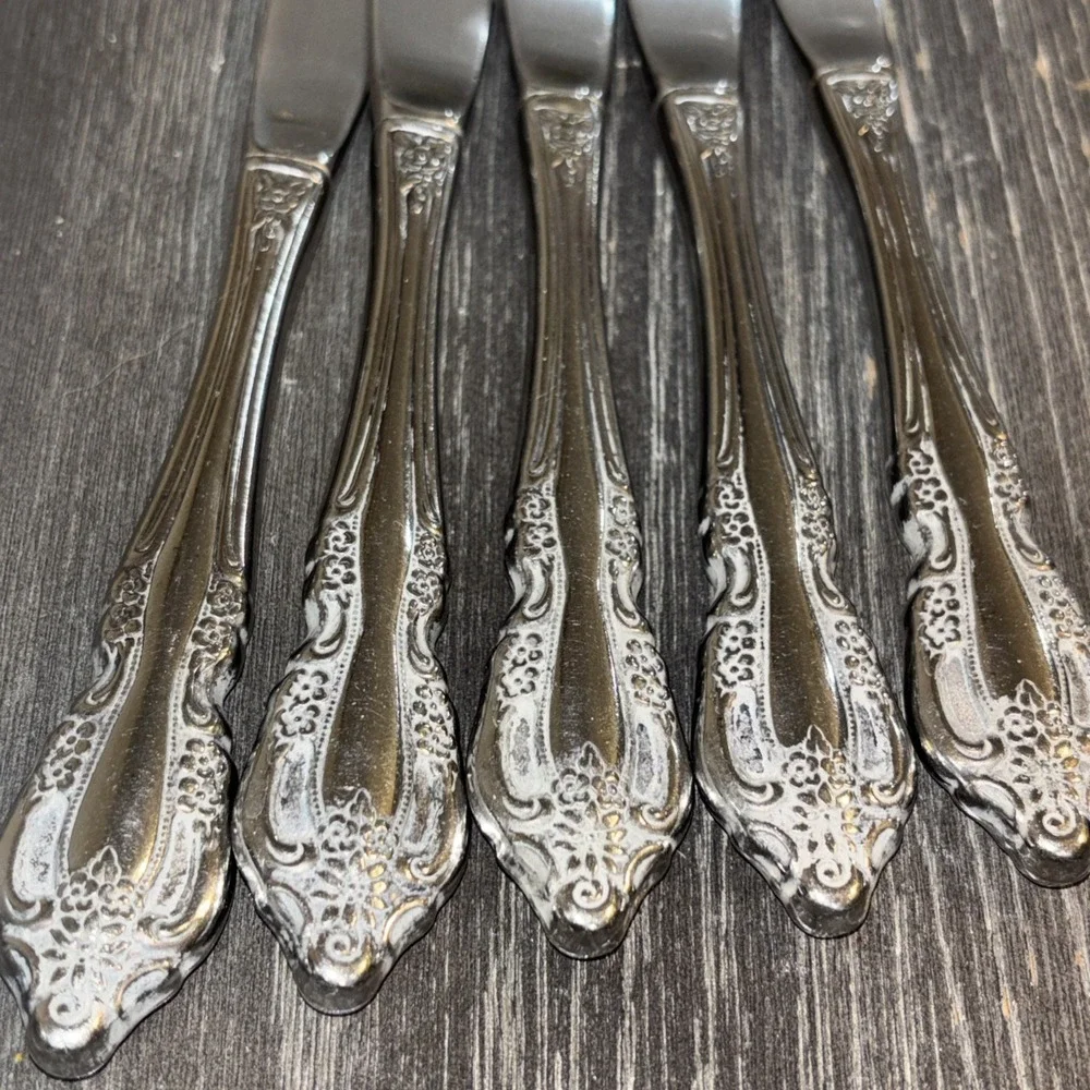 Set of 5 Oneida Community Louisiana Dinner Knives Stainless Flatware 9